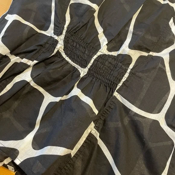 Michael Michael Kors Black and White Print Button Down Top Size 4P - Picture 10 of 11